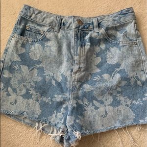Top shop jean shorts with floral design!